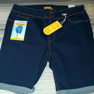 High rise women's push up shorts